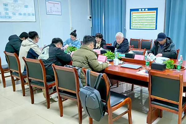 安博网页版组织召开江西宏福新材料有限公司永新工业开发区新型合成面料项目节能报告的评审会